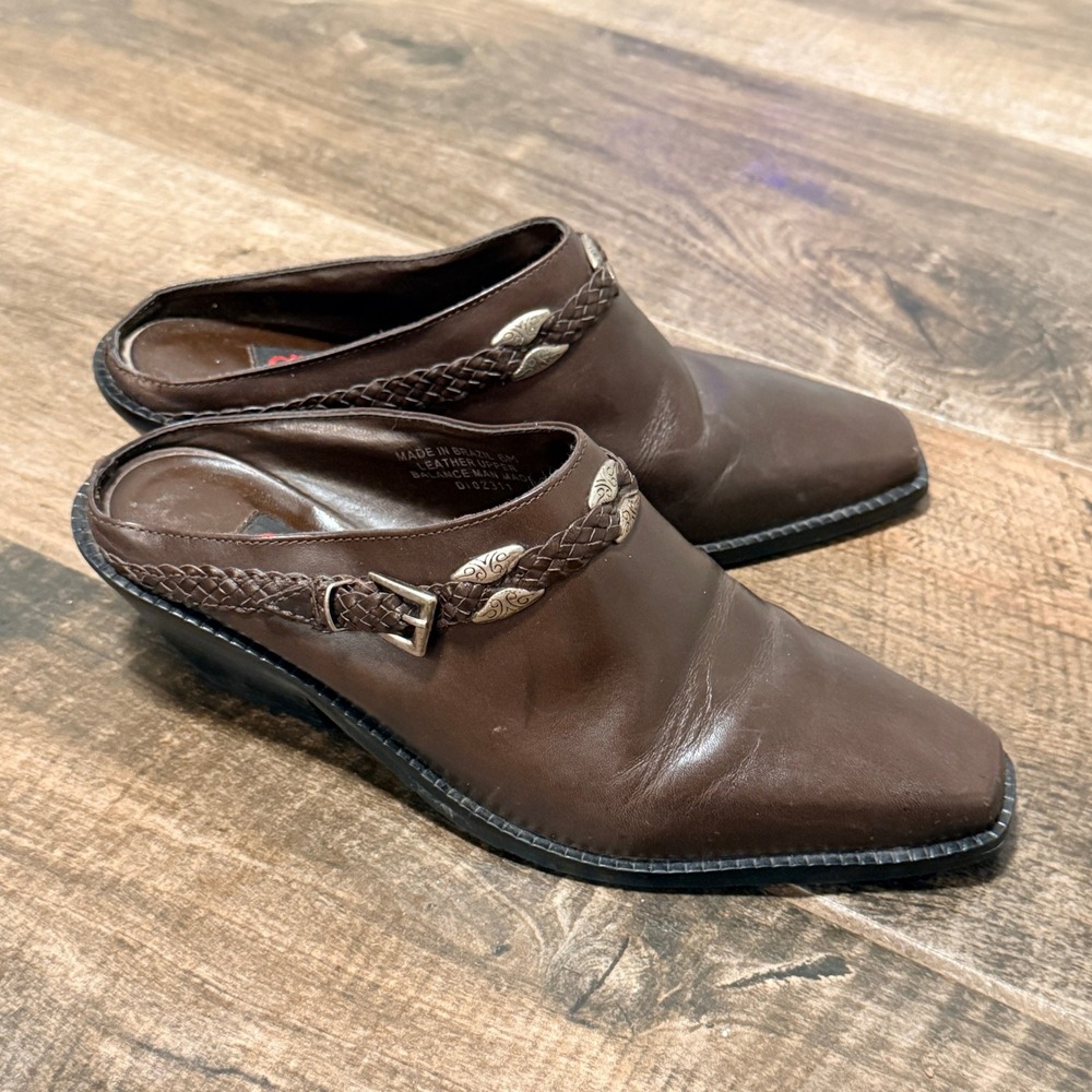Dingo Vintage Womens Western Braided Silver Strap Leather Mules, Brown, 6M